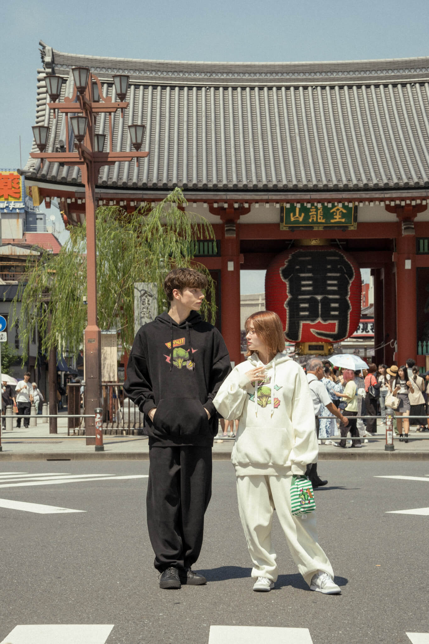 Broccoli Logo Minimal Sweat Set (Hoodie + Pants) White